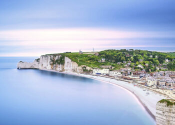 passeio falesias de entretat normandia frança