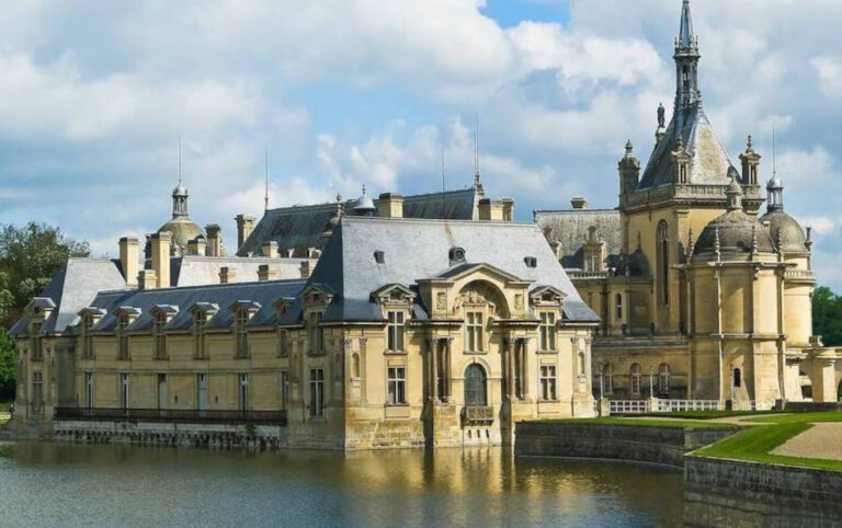 castelo de chantilly com Guia Brasileiro